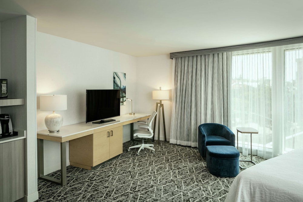 Hilton Garden Inn Seattle Bellevue Downtown 58/70