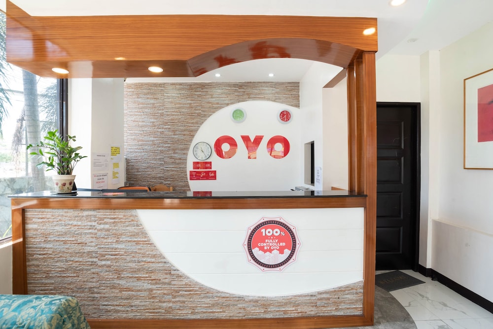 OYO 195 Ranchotel Binan 1/17