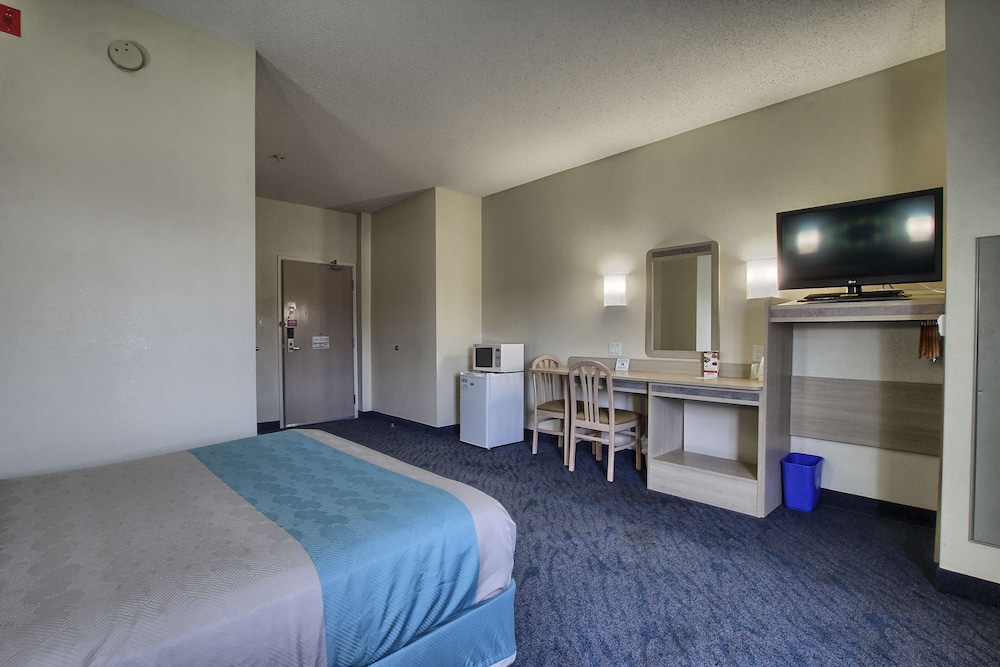 Motel6 London, ON - Ontario 15/31