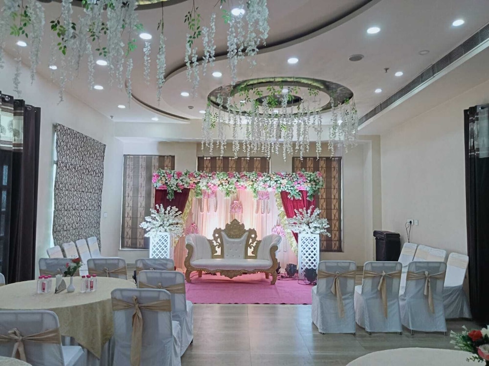Hotel Yash Regency 30/49