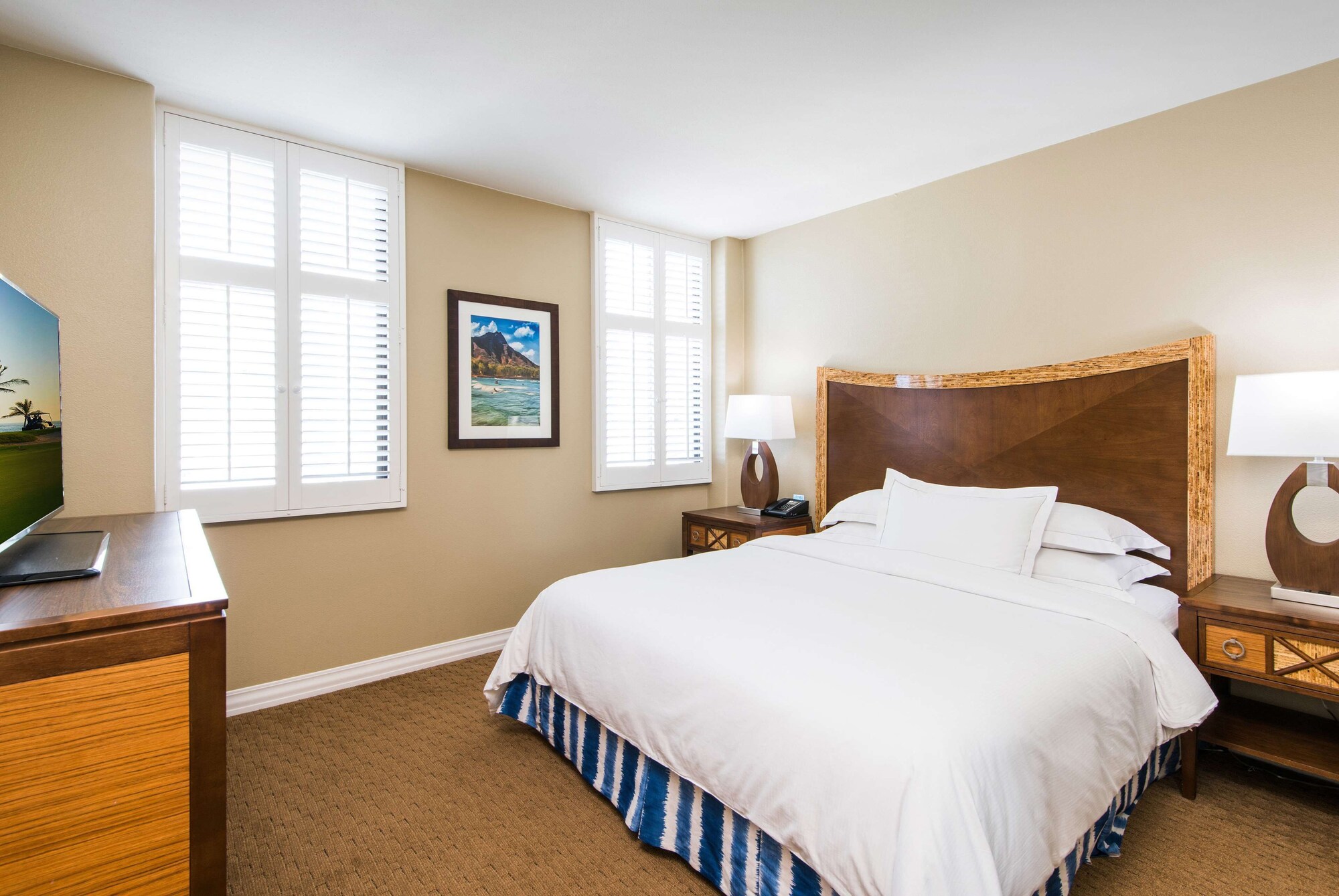 1 Bedroom, Lagoon, Suite, King Bed, Ocean View, Sofa, Accessible
