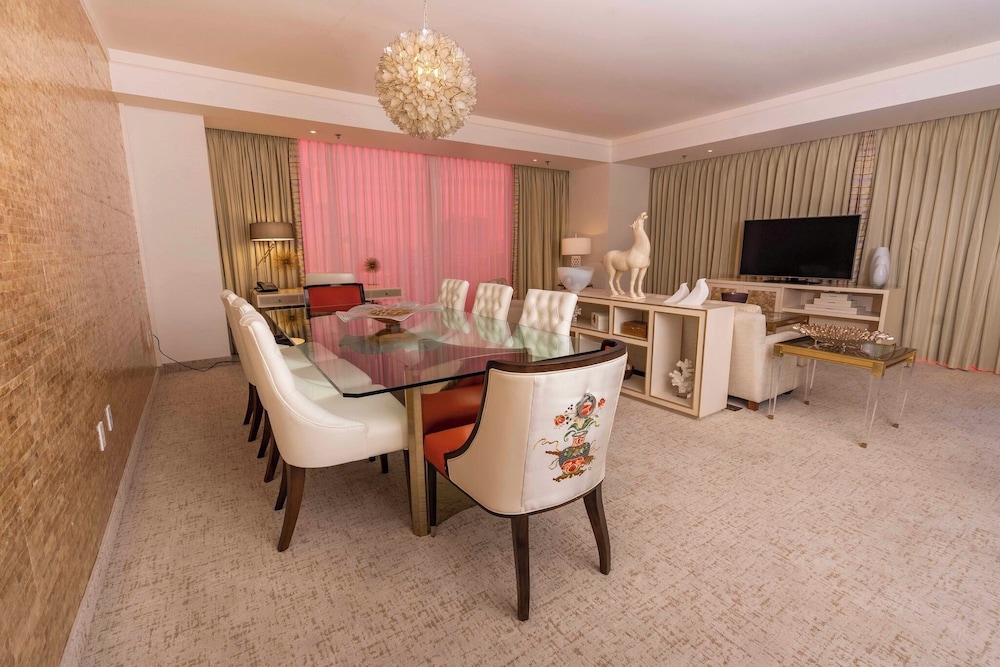 Ahern Hotel Las Vegas 62/71