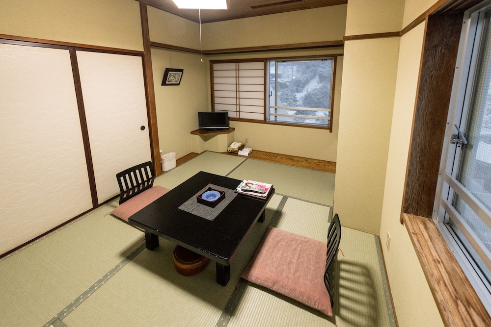 Sumiyoshiya 15/19