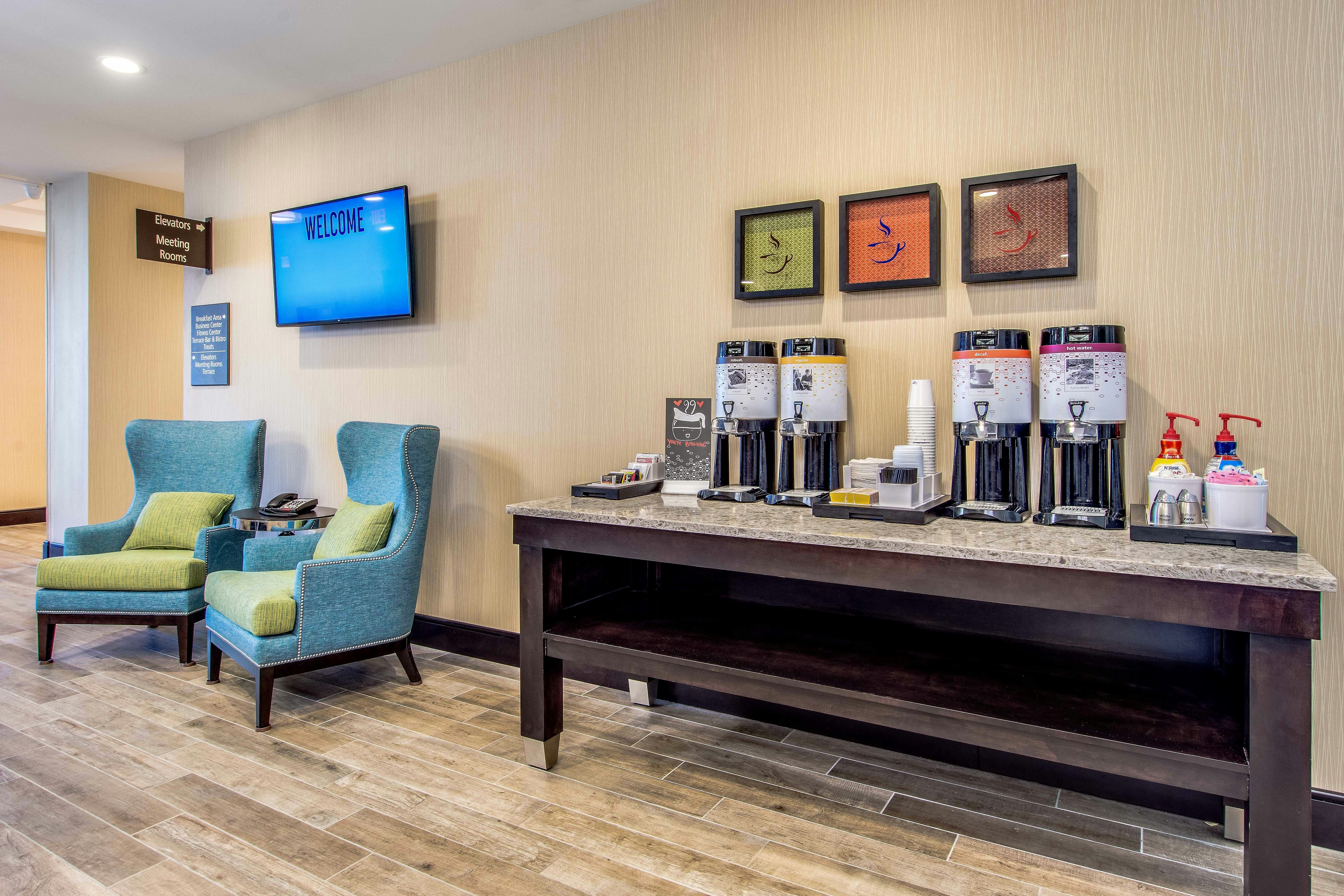 Hampton Inn and Suites by Hilton Clearwater Beach 72/83