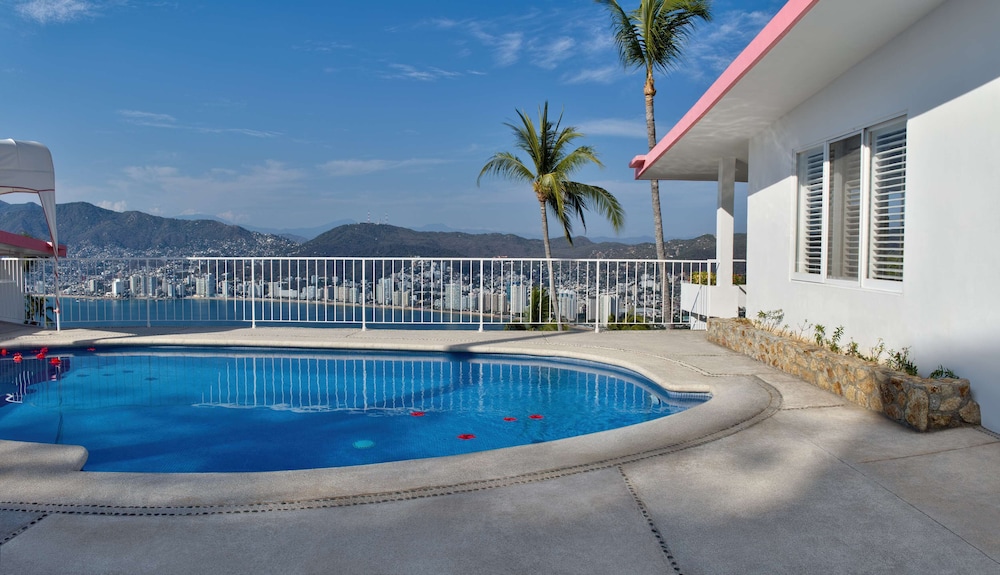 Las Brisas Acapulco 31/77