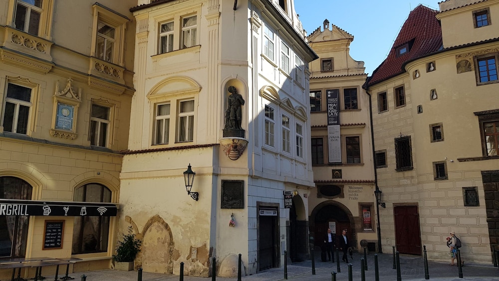 Apartments Tynska 7 46/50