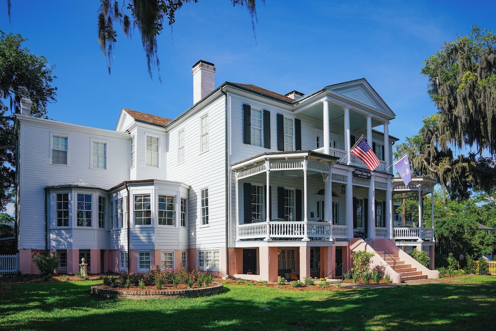 The Cuthbert House Inn 1/50