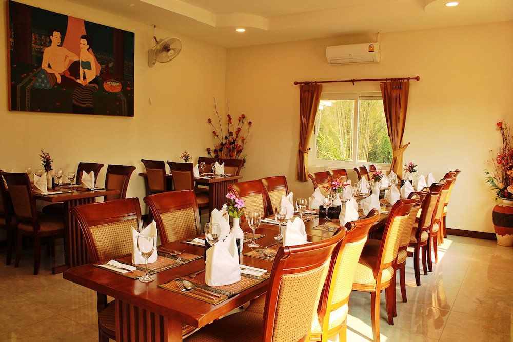 Nok Resort & Hotel 35/50