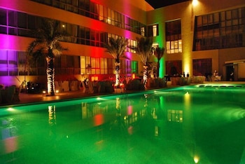 Dragon Hotel & Resort in Amwaj Islands