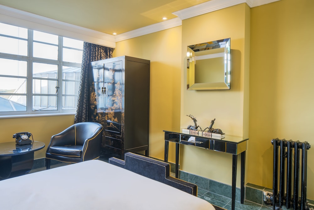 Burgh Island Hotel 50/50