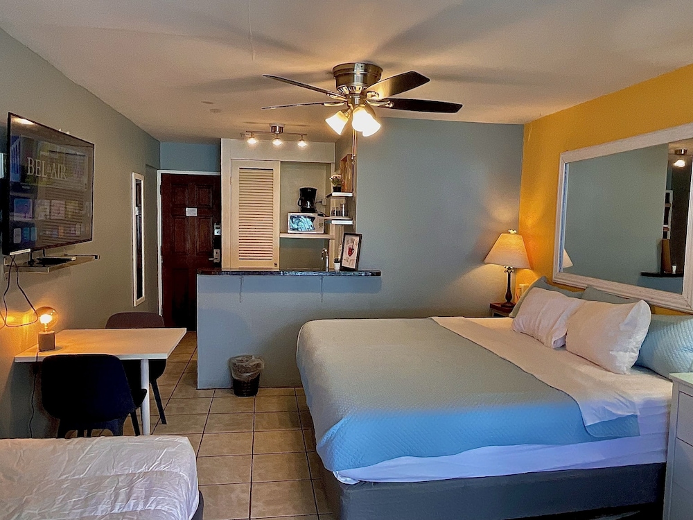 The Frederiksted Hotel 16/49