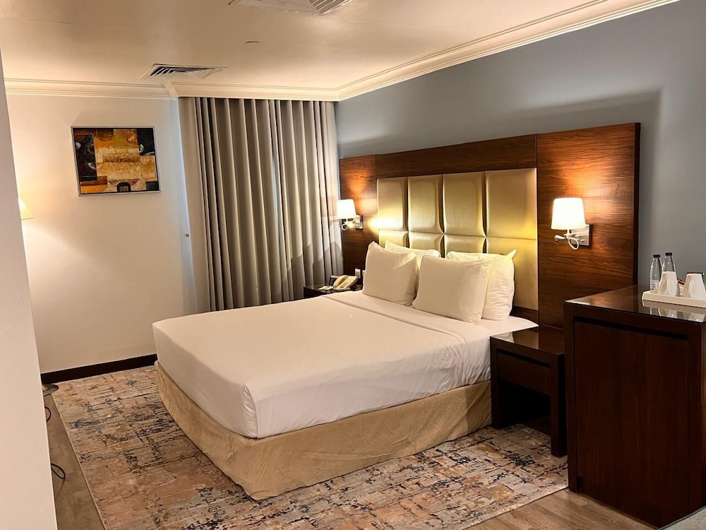 فندق جولدن توليب الخبر كورنيش(Golden Tulip Al Khobar) 31/81