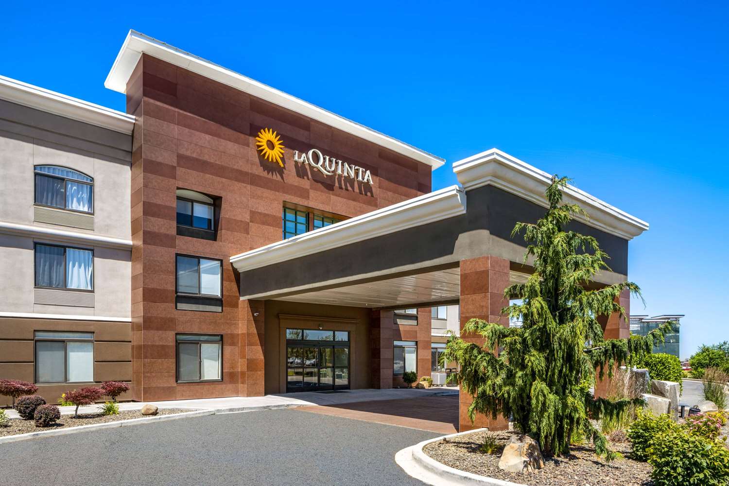 La Quinta Inn & Suites by Wyndham Kennewick 4/63