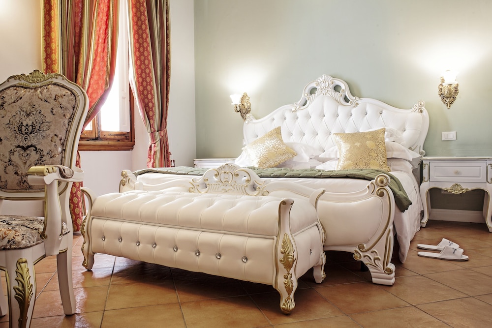 Villa Royal 30/67