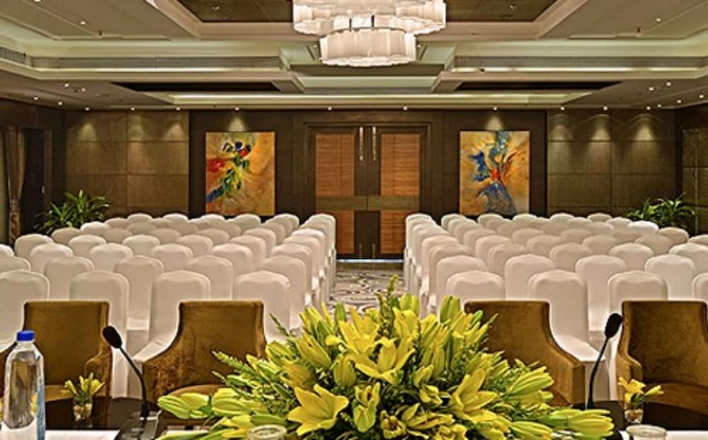 Fortune District Centre, Ghaziabad - Member ITC Hotels Group 57/65