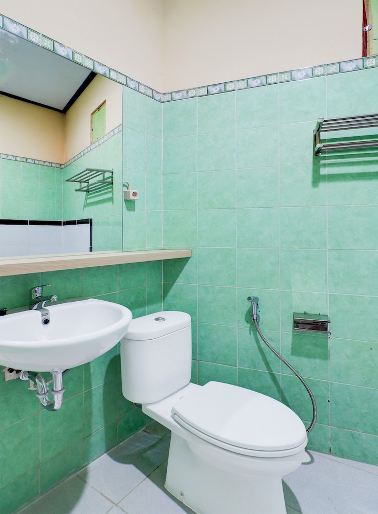 Townhouse Oak Legian Near Legian Beach Formerly Sayang Maha Merta 69/69