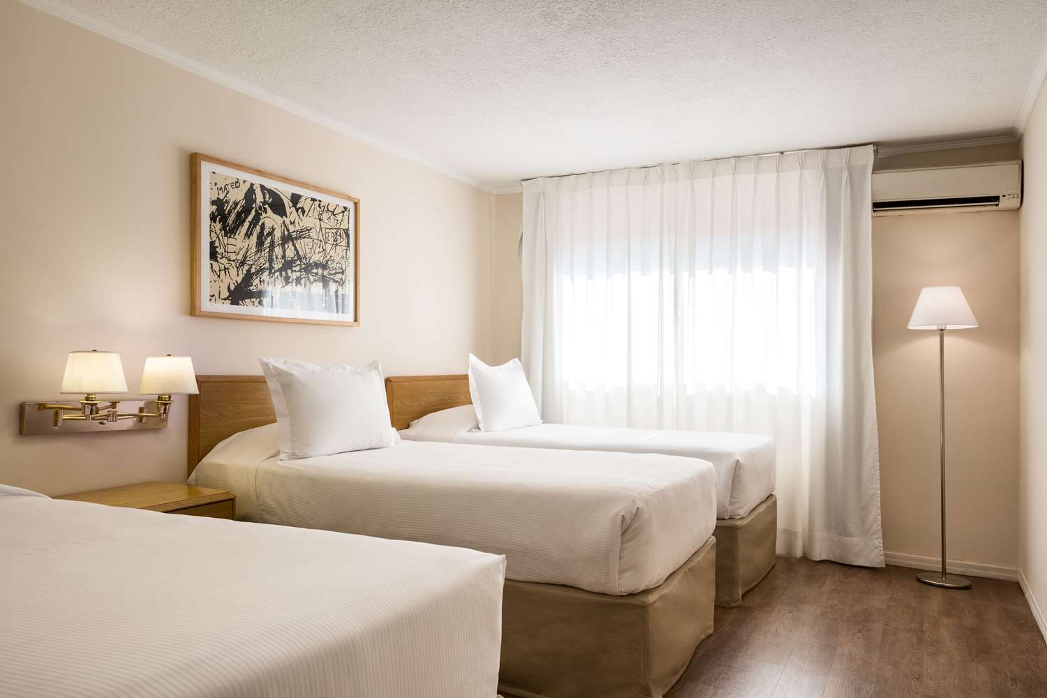 Alfa Suites 7/45