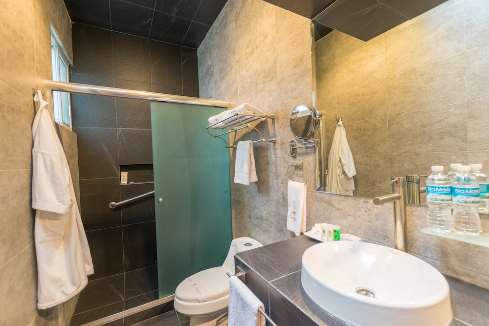 Hotel Ecce Inn 22/32