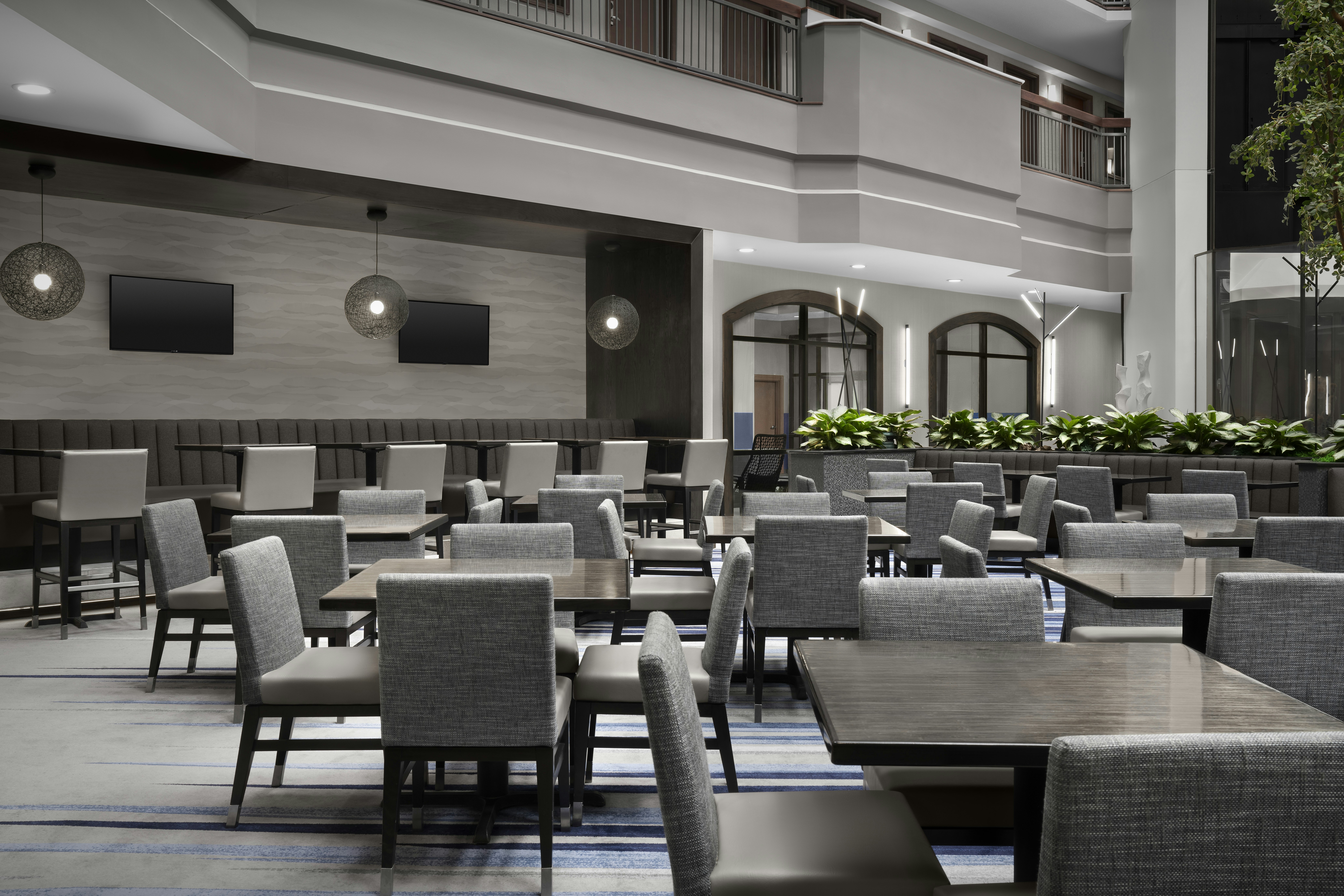 Embassy Suites by Hilton Dallas Near the Galleria 47/71