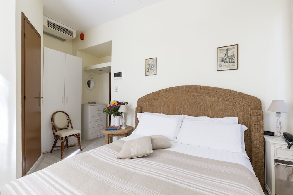 STANDARD, DOUBLE BED