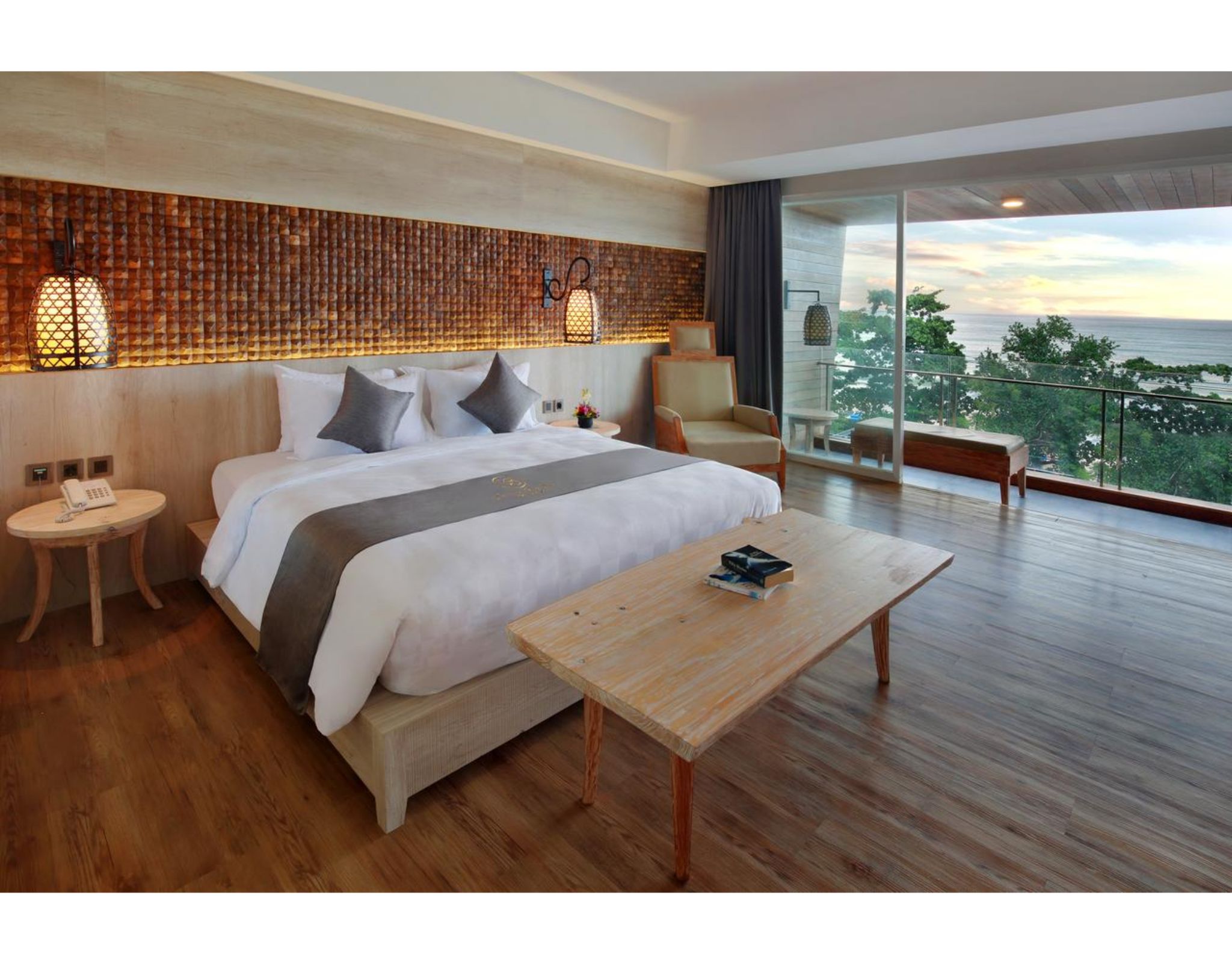 Penthouse, Suite
