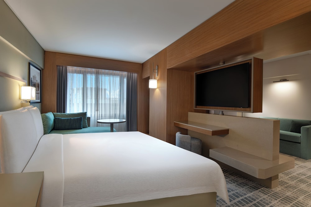 DoubleTree by Hilton Istanbul Macka 12/61