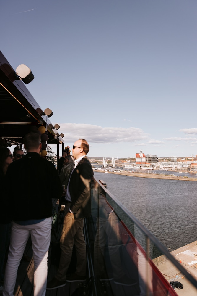 Clarion Hotel The Pier 50/57