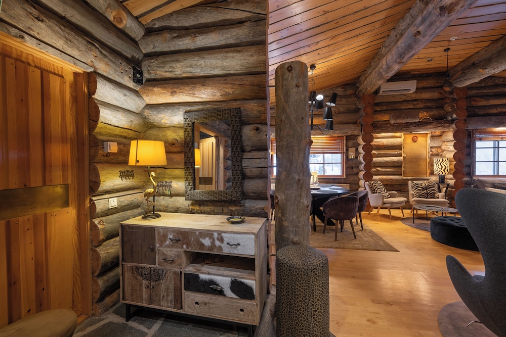 Majatalo Kuukkeli Teerenpesa 26/50