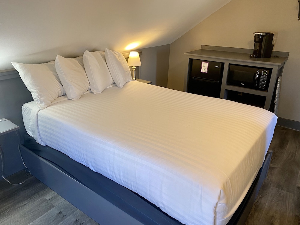 Captain Wohlt Inn Bed Breakfast 18/76