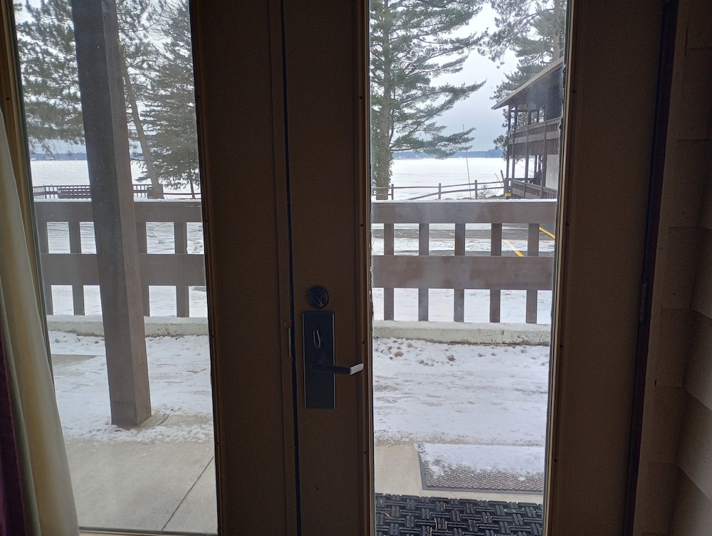 CENTERSTONE RESORT LAKE-AIRE 55/59