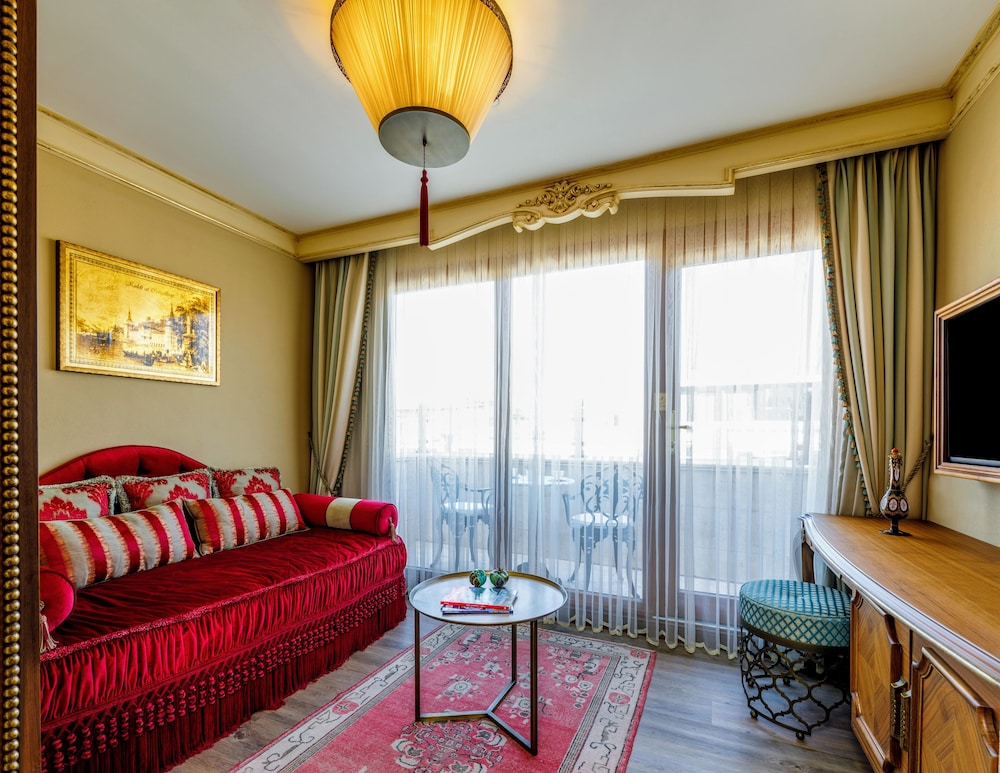 Romance Istanbul Hotel 59/75