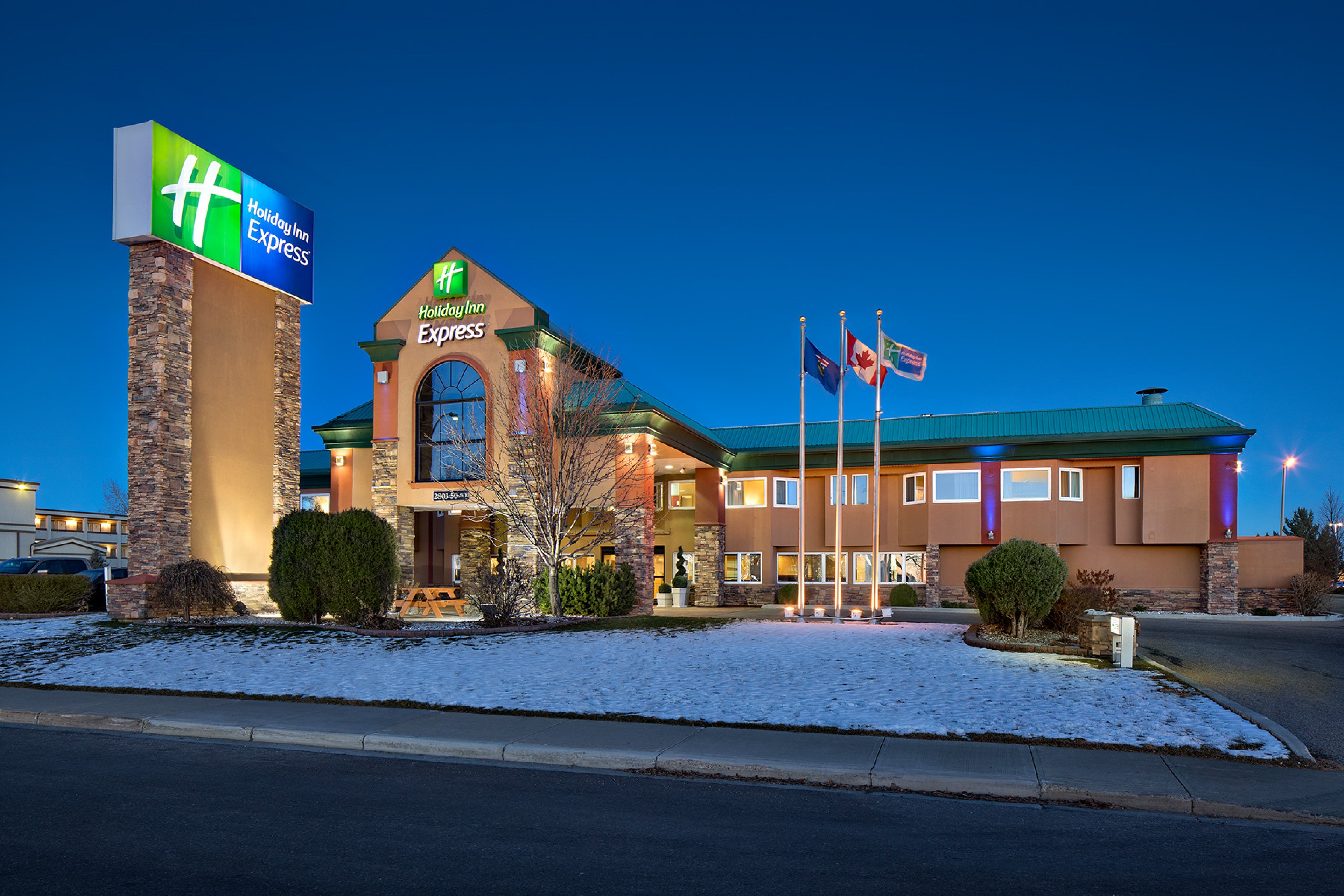 HOLIDAY INN EXPRESS RED DEER 64/68