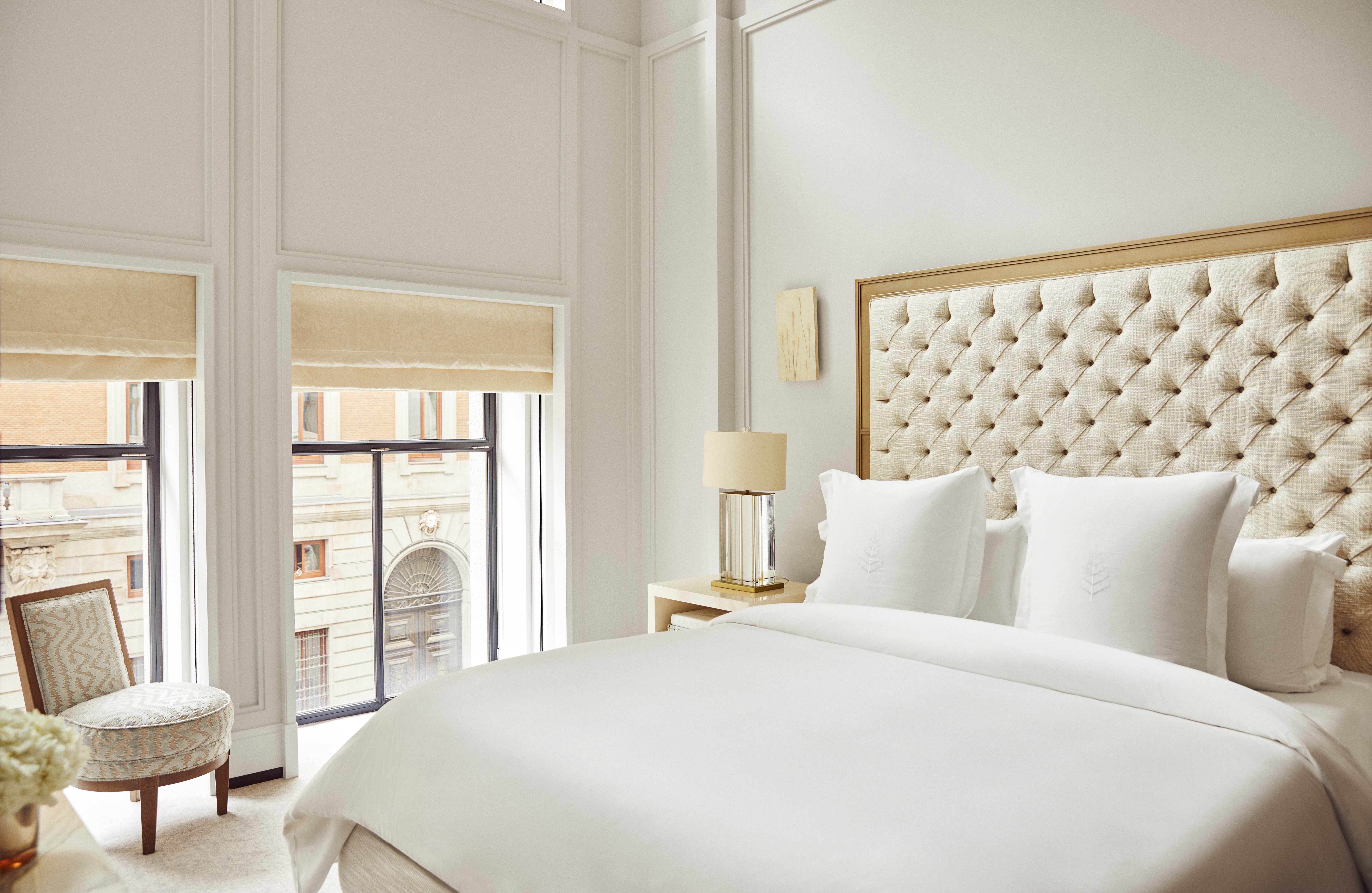 EXECUTIVE, SUITE, KING BED