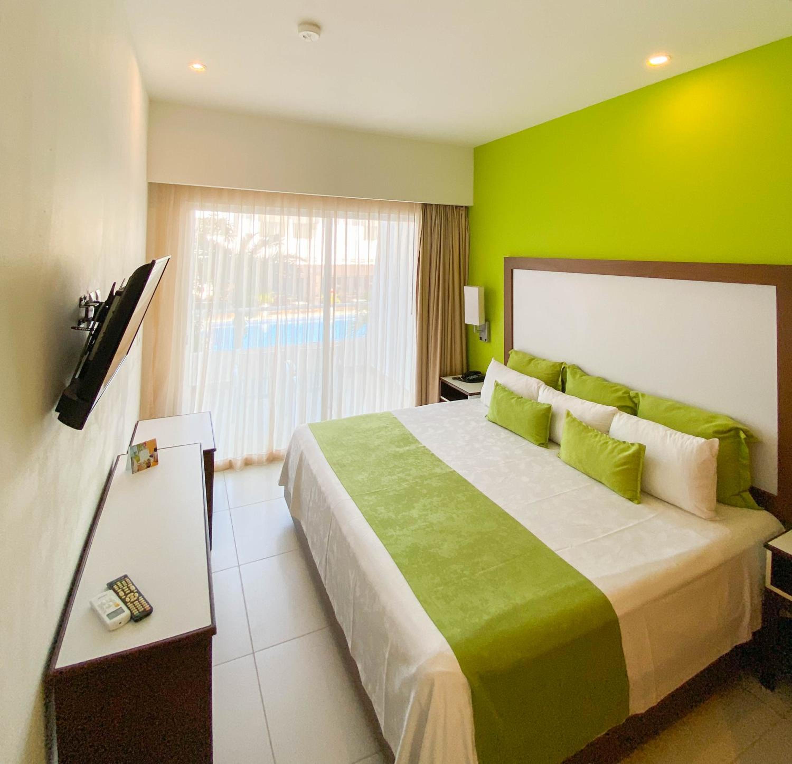 STANDARD, DOUBLE BED