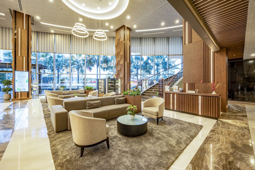 Malibu Hotel 52/73