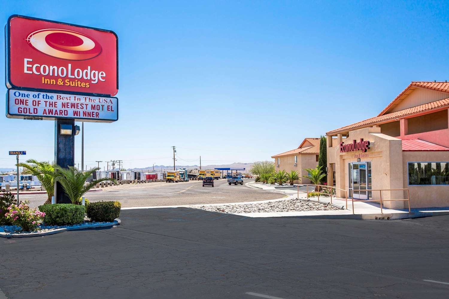 Days Inn by Wyndham Ridgecrest near China Lake Naval Station 11/14