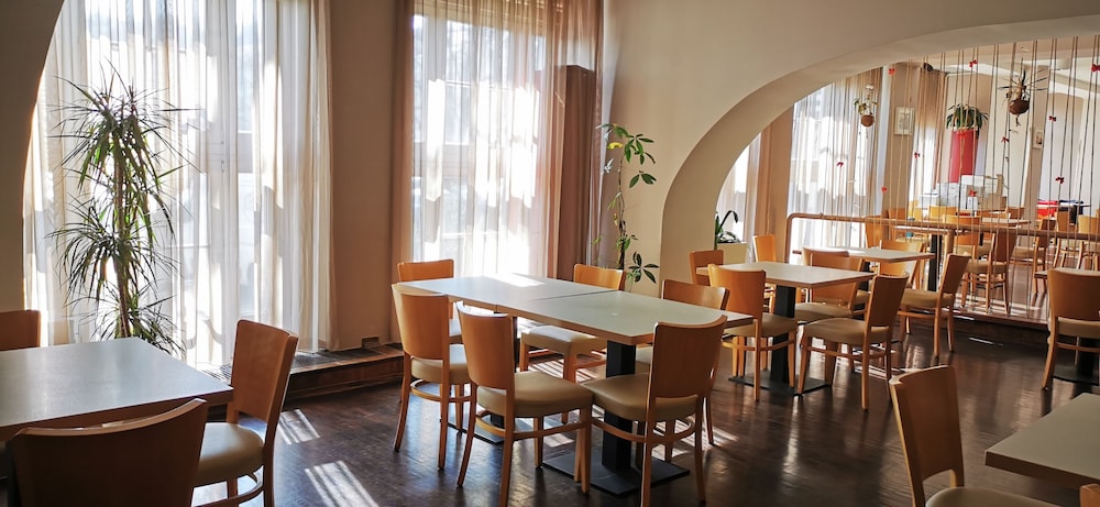 Akcent Hotel 47/67