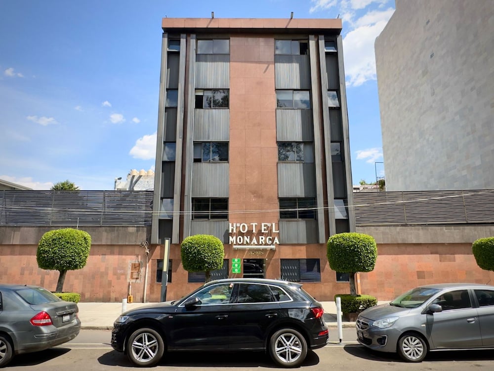 Hotel Monarca 26/33