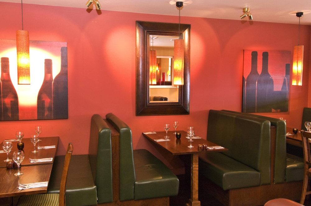 Premier Inn Tring 56/70