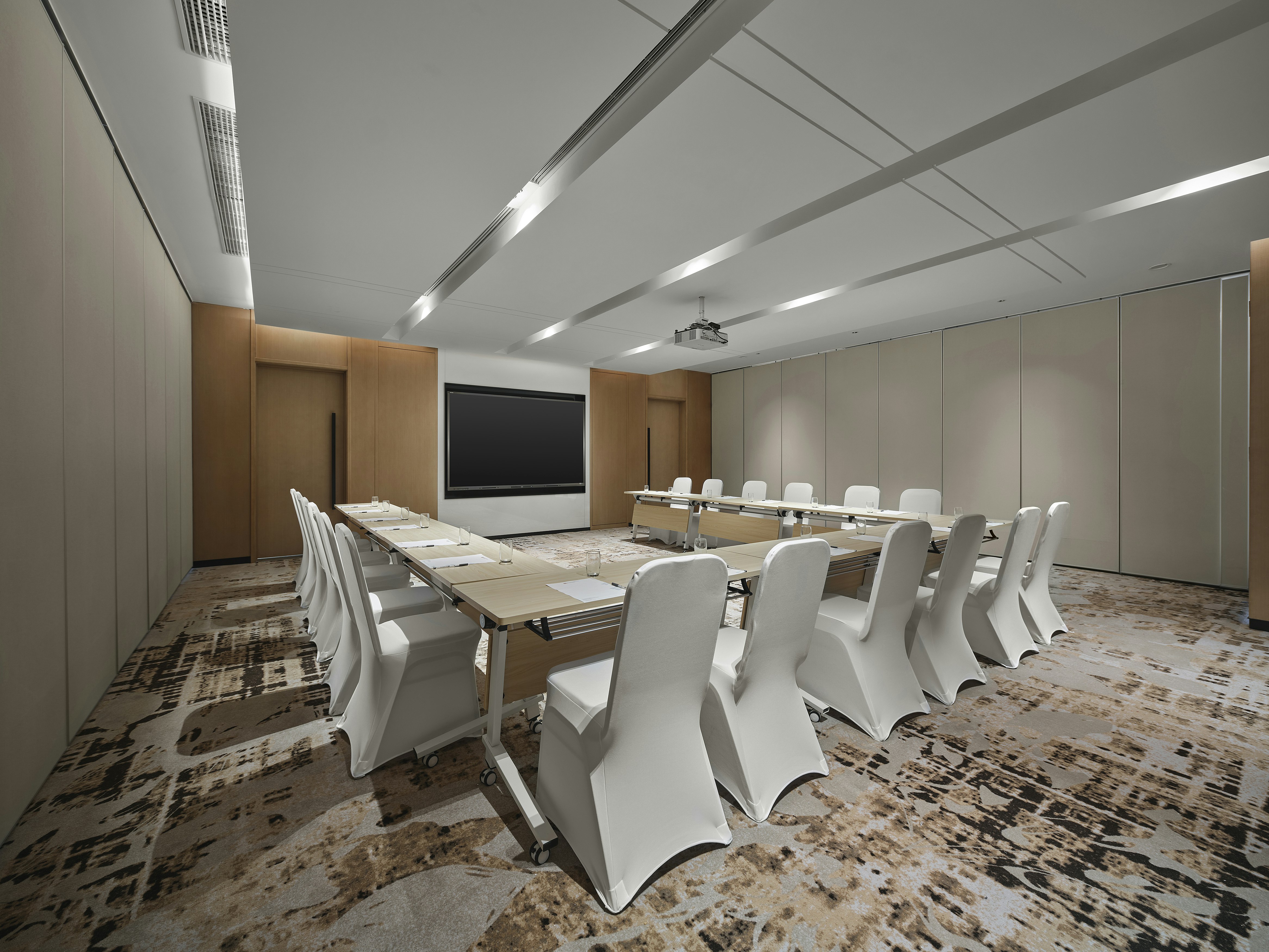Hilton Garden Inn Beijing Haidian Daoxiang Lake 16/22