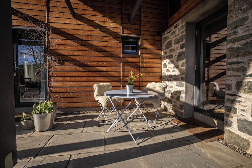 The Steading 26/48