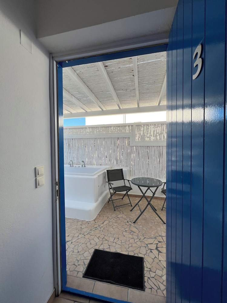 Heliotropio Studios & Apartments 28/50
