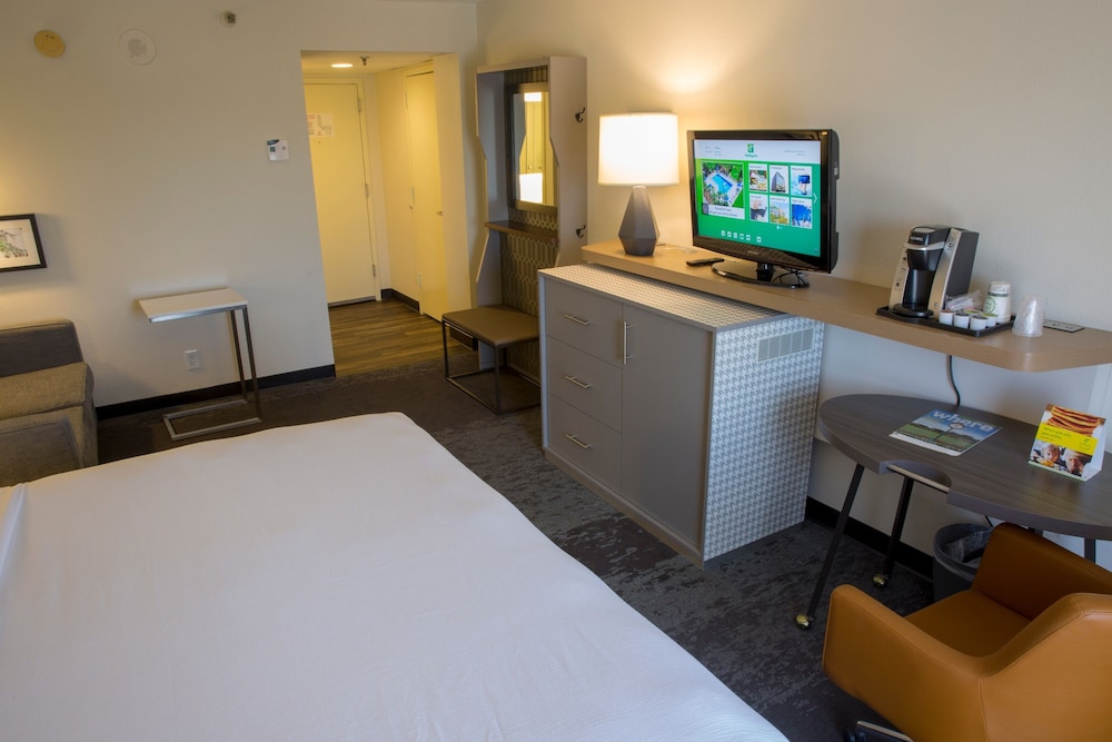 Holiday Inn Orlando International Airport 22/72