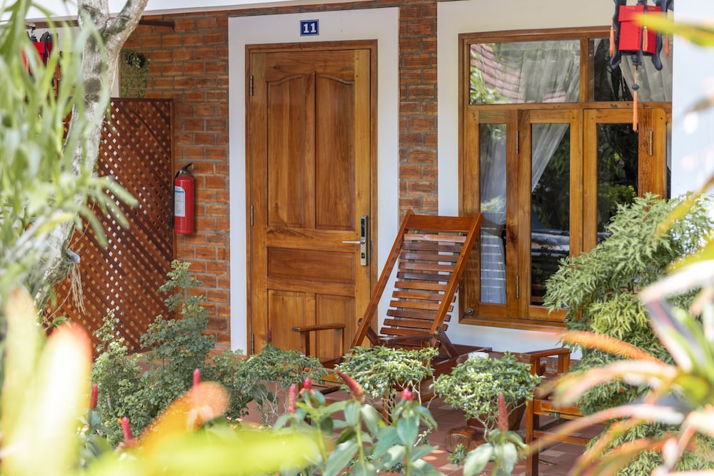 Little Garden Bungalow photo5