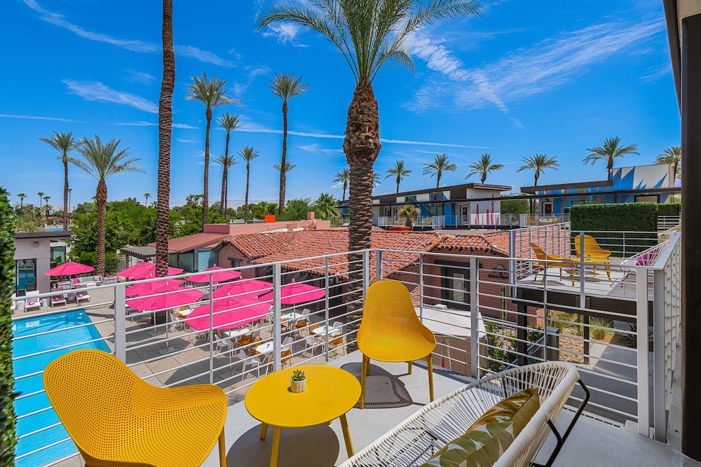 The Paloma Resort 33/50