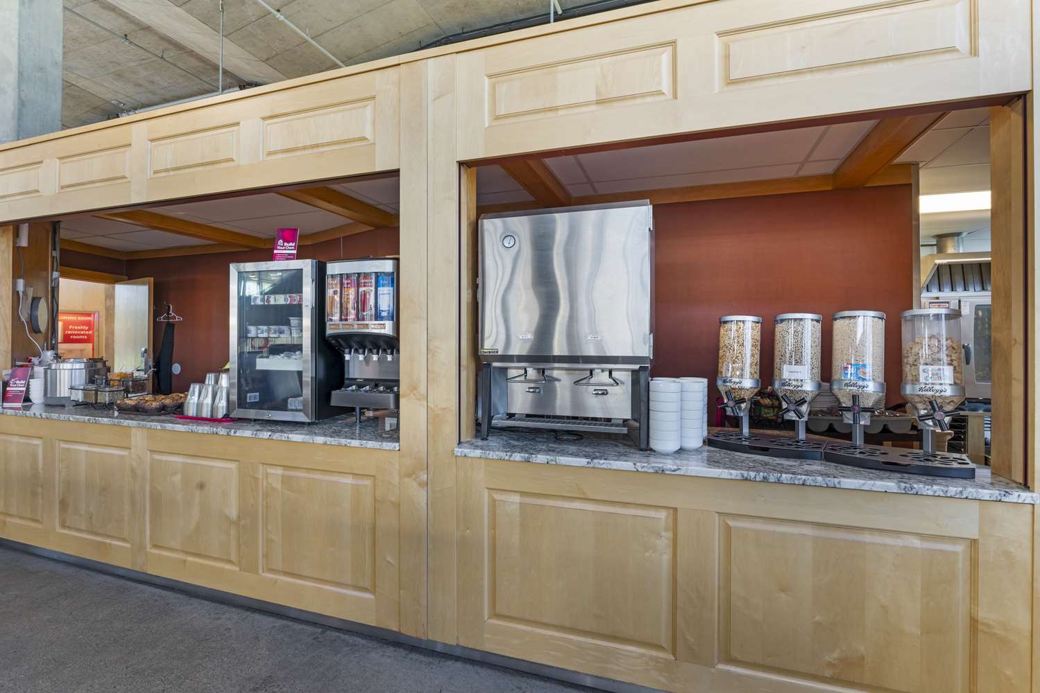 Best Western Plus Kelowna Hotel and Suites 6/15
