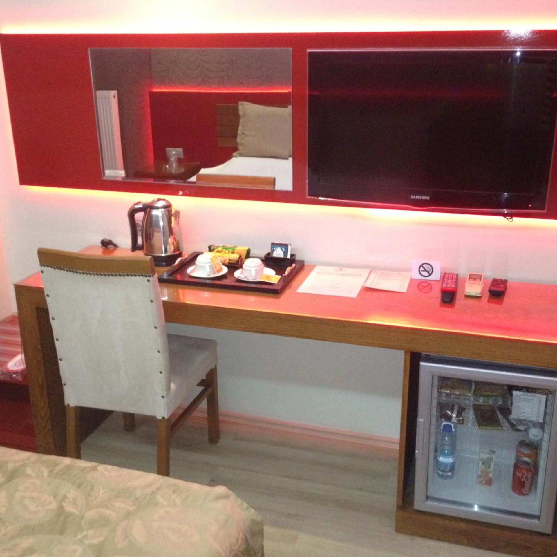 Anil Hotel 49/56