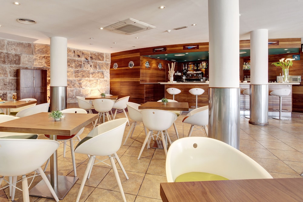 Costa Azul Hotel 28/50