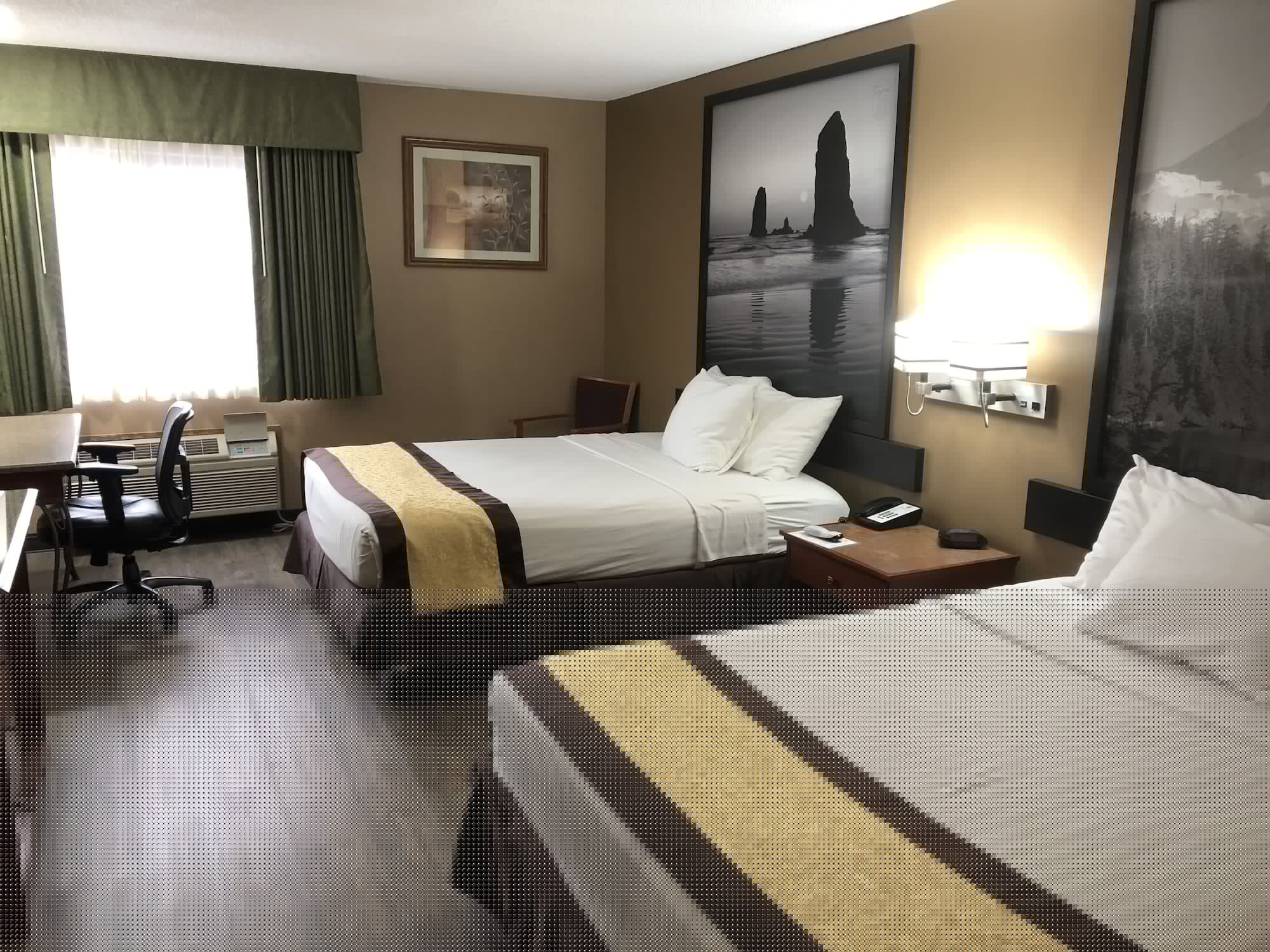 Efficiency, 2 Queen Beds