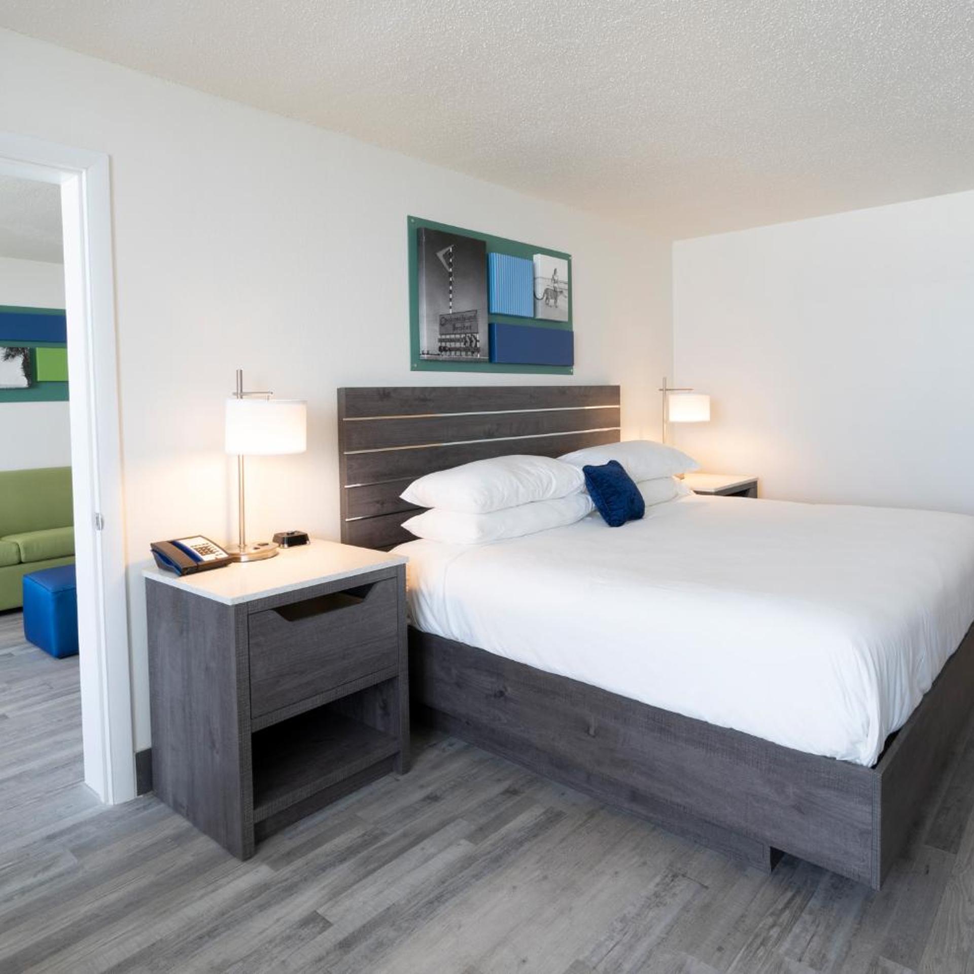 Suite, King Bed, Gulf Front